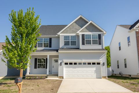 Photo of 6366 Oak Trail Drive, Galloway, OH 43119 (MLS # 226013008)