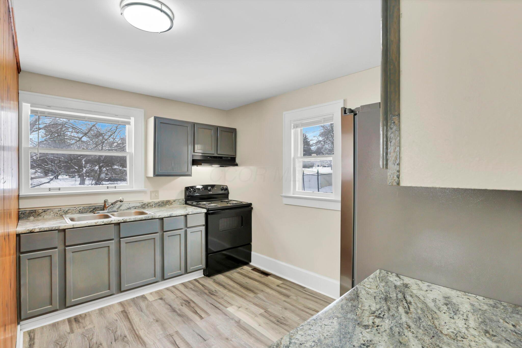 513 W Water Street, New Lexington, Ohio image 15