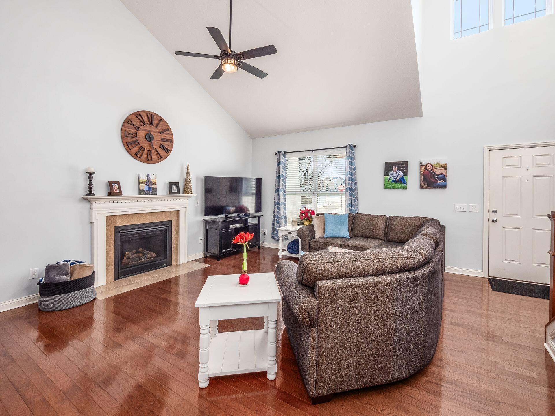 4475 Pebble Beach Drive, Grove City, Ohio image 5