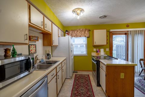 Tiny photo for 699 Michael View Court 91 #91, Columbus, OH 43085 (MLS # 226000747)