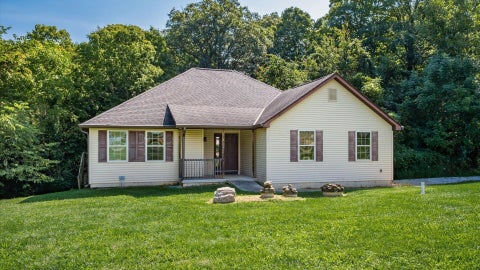 Photo of 3080 Winchester Southern Road, Canal Winchester, OH 43110 (MLS # 226034831)