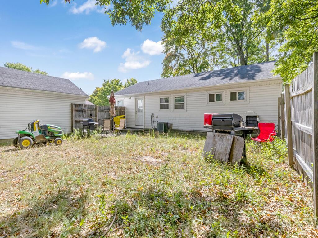 1584 Ridgewood Drive, Salem, Ohio image 17