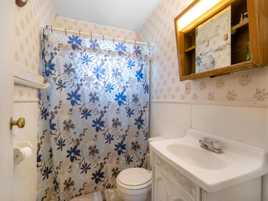 1584 Ridgewood Drive, Salem, Ohio image 11