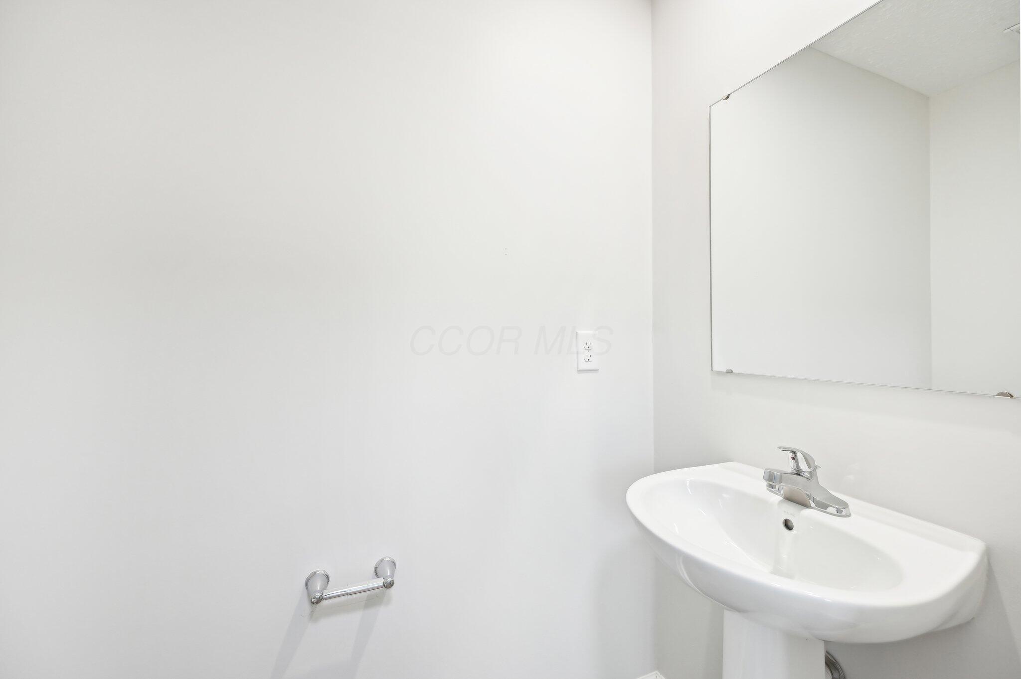 5244 Earhart Drive, Groveport, Ohio image 20