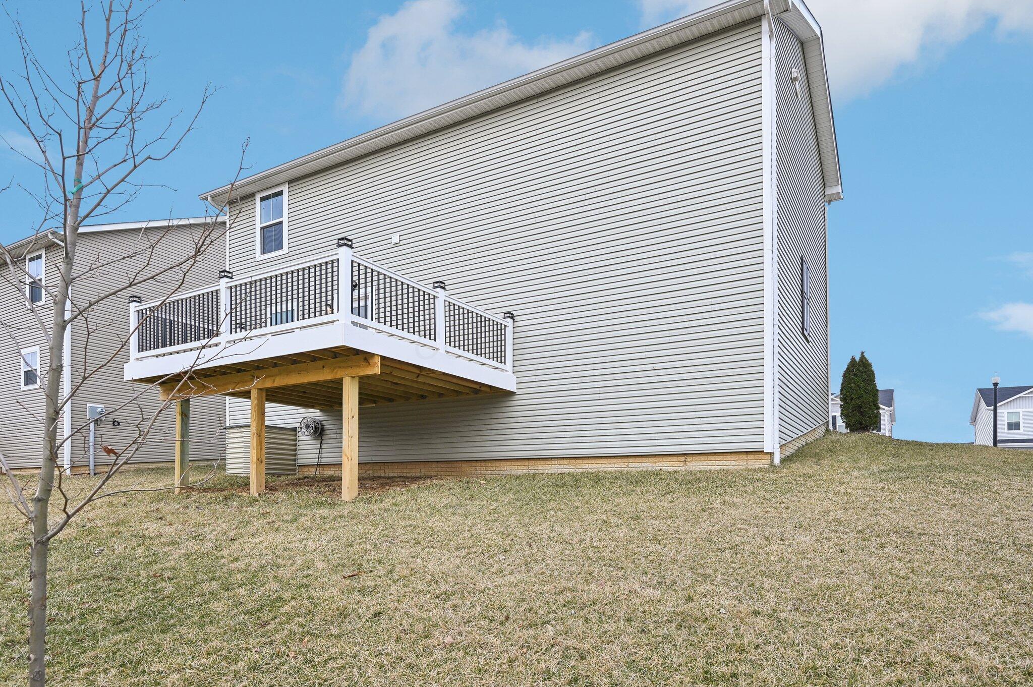 5244 Earhart Drive, Groveport, Ohio image 8