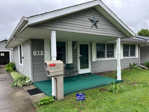 Photo of 612 Walnut Street, Waverly, OH 45690 (MLS # 226014487)