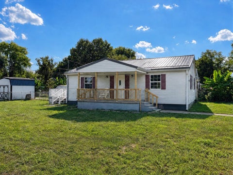 Photo of 640 Glencroft Avenue, Chillicothe, OH 45601 (MLS # 226033805)