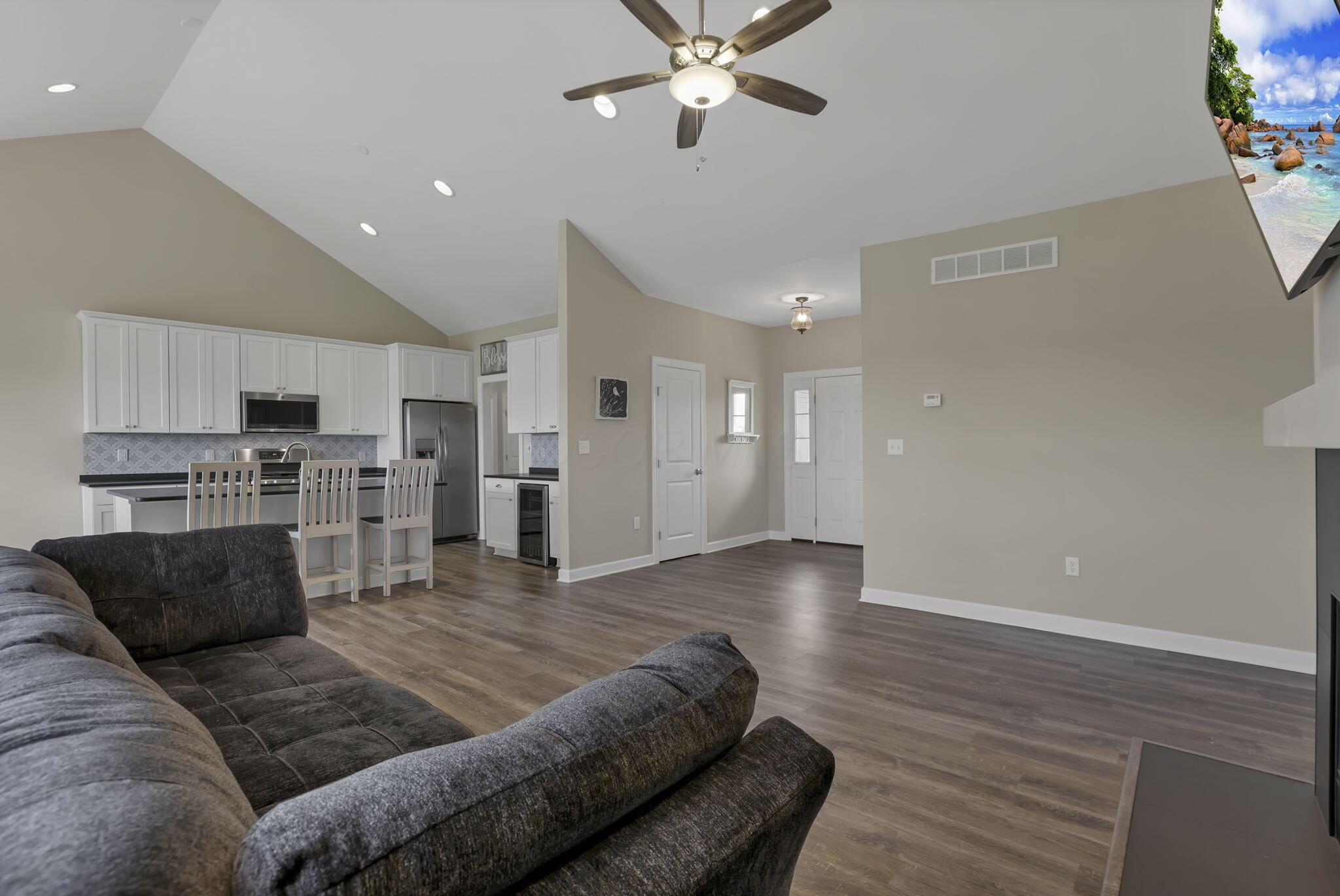 8962 Johnstown Utica Road, Johnstown, Ohio image 11