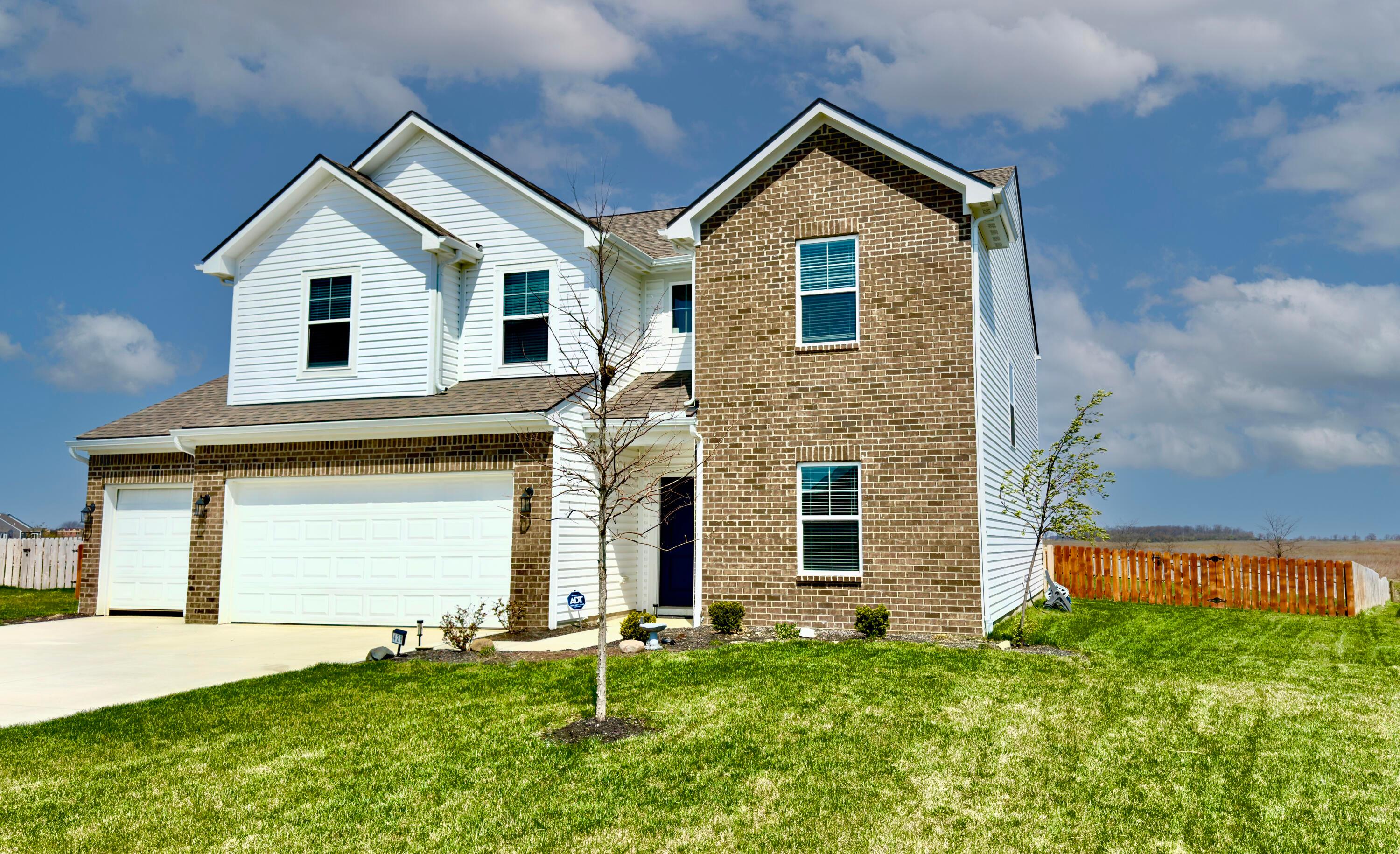 429 Quincy Circle, London, Ohio image 2
