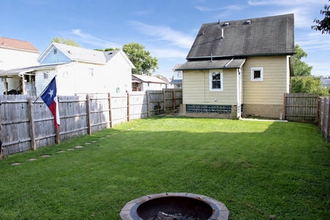 Tiny photo for 821 Caldwell Street, Zanesville, OH 43701 (MLS # 226033393)
