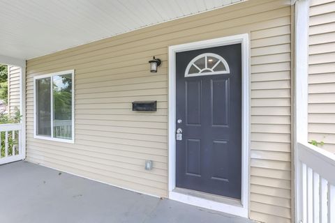 Tiny photo for 1342 E Fulton Street, Columbus, OH 43205 (MLS # 225037766)