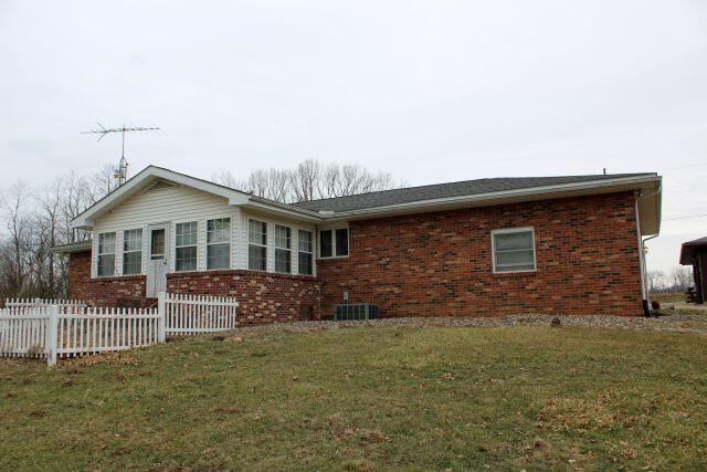 27450 Black Road, Danville, Ohio image 23