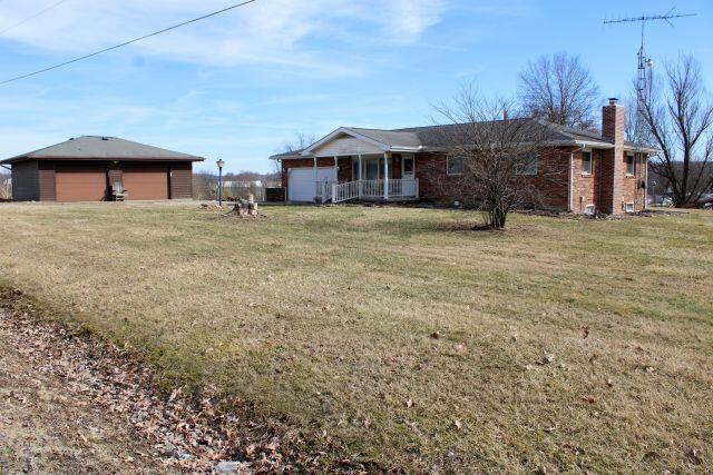 27450 Black Road, Danville, Ohio image 1