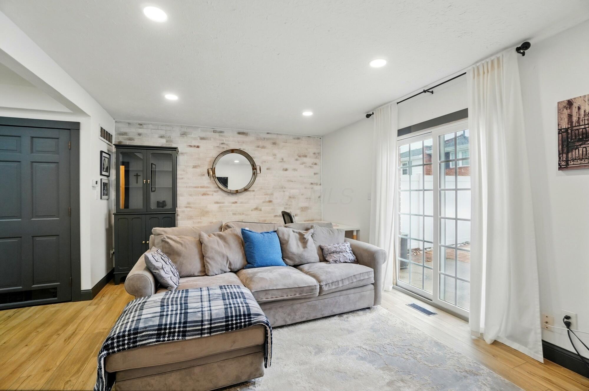 538 S Otterbein Avenue #2E, Westerville, Ohio image 3
