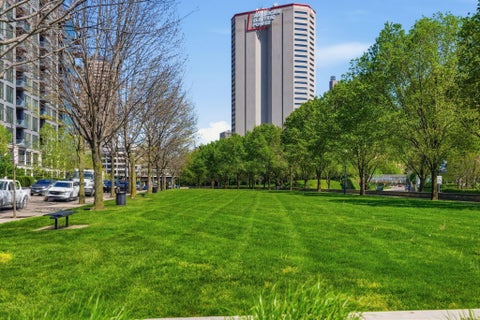 Tiny photo for 250 W Spring Street 1113 #1113, Columbus, OH 43215 (MLS # 226039835)