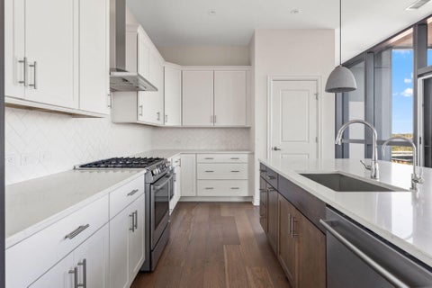 Tiny photo for 250 W Spring Street 1113 #1113, Columbus, OH 43215 (MLS # 226039835)