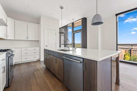 Tiny photo for 250 W Spring Street 1113 #1113, Columbus, OH 43215 (MLS # 226039835)