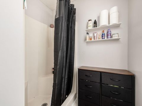 Tiny photo for 3148 Aldgate Street, Columbus, OH 43232 (MLS # 225040248)