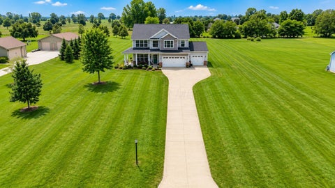 Homes For Sale - 15115 Home Court<br/> Ashville, OH 43103