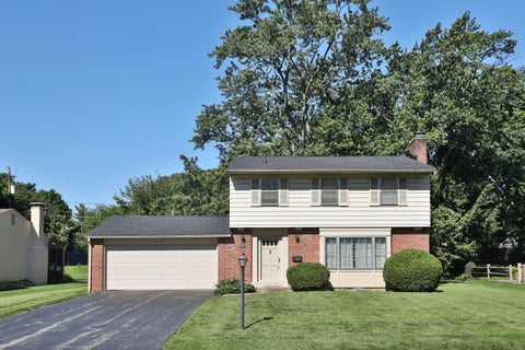 Photo of 4257 Kenridge Drive, Columbus, OH 43220 (MLS # 226020287)