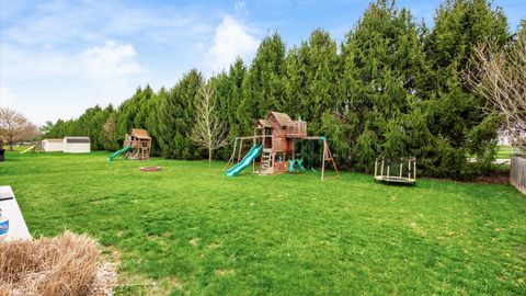 Tiny photo for 1521 W Quail Run Drive, Newark, OH 43055 (MLS # 226010331)