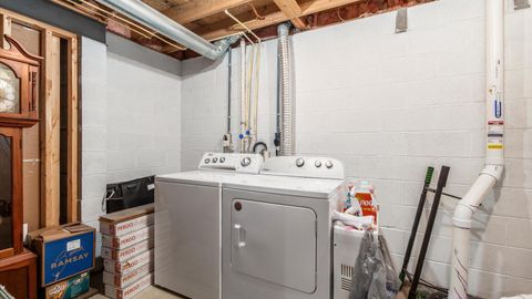 Tiny photo for 1521 W Quail Run Drive, Newark, OH 43055 (MLS # 226010331)