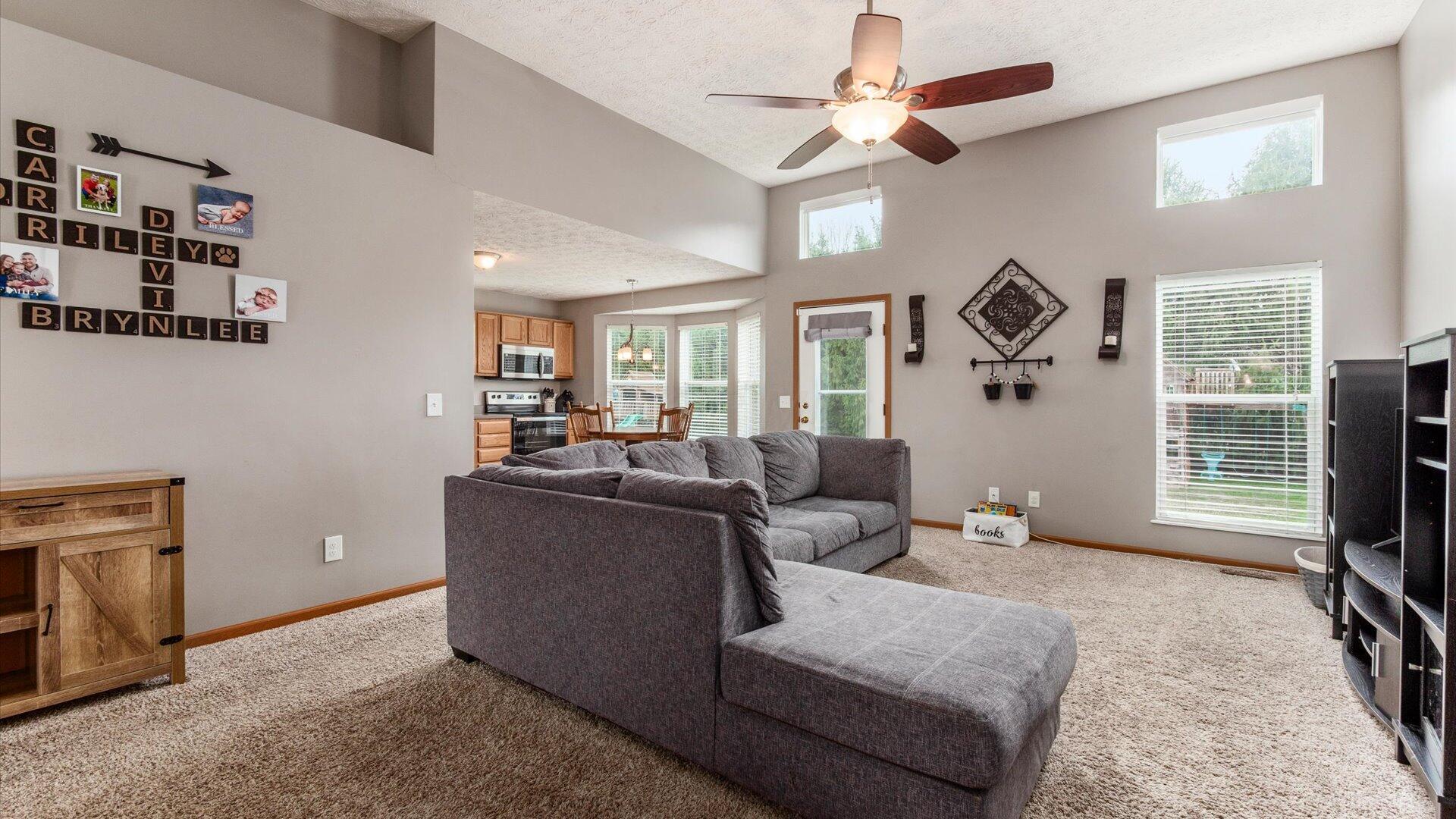 1521 W Quail Run Drive