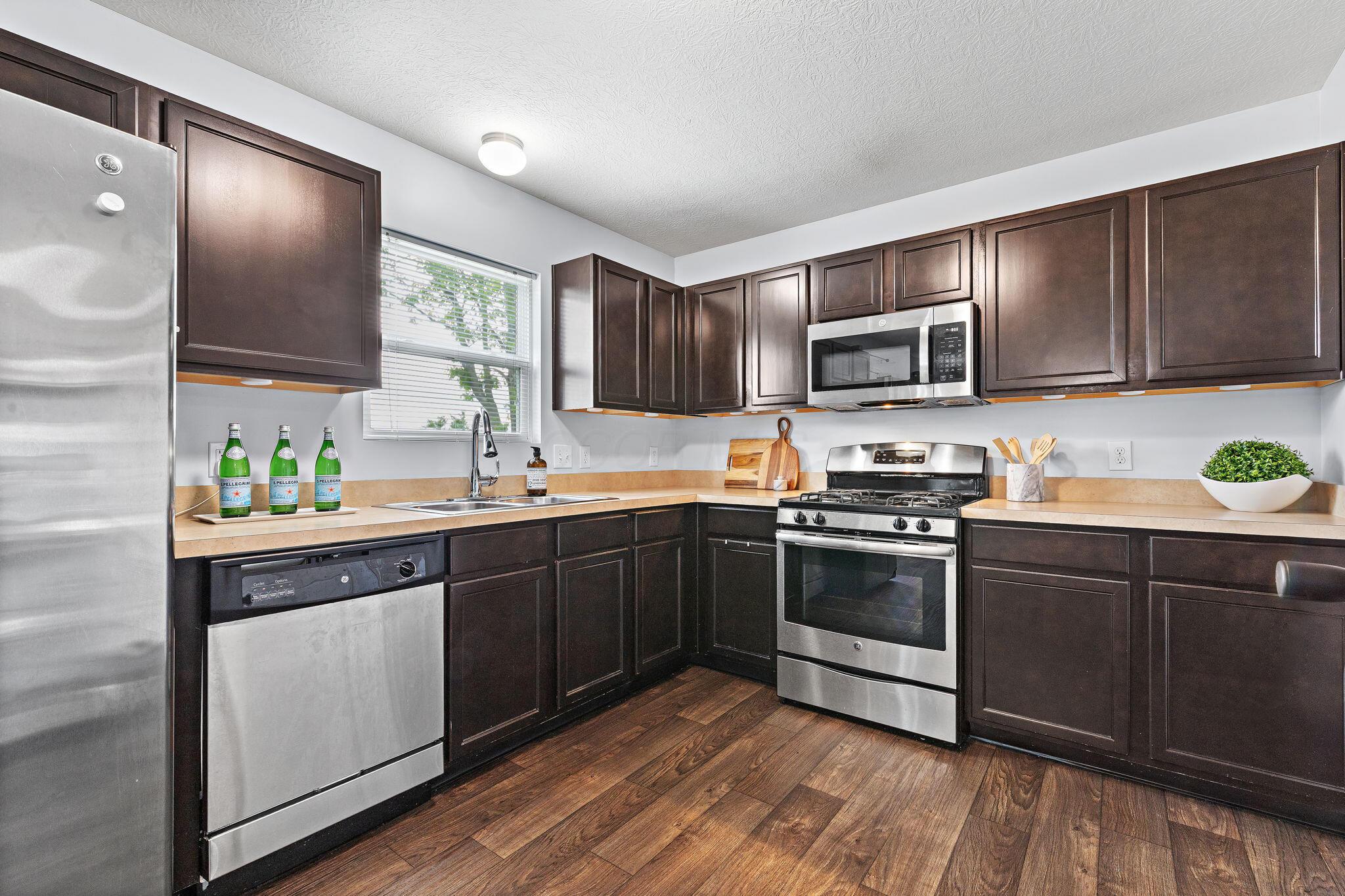 5987 Carrbridge Court, Galloway, Ohio image 7