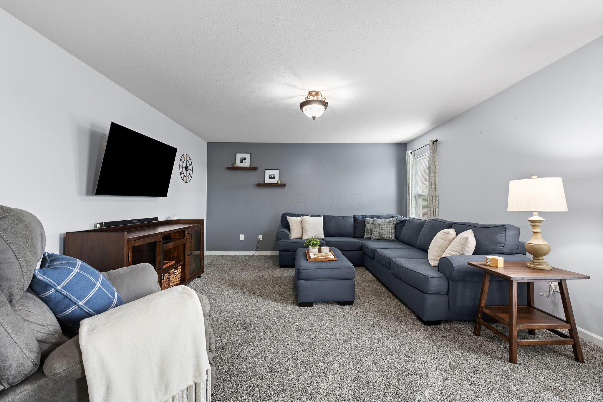 5987 Carrbridge Court, Galloway, Ohio image 3