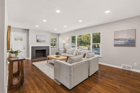 Tiny photo for 1074 Grandon Avenue, Columbus, OH 43209 (MLS # 226029390)