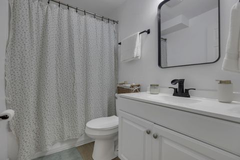 Tiny photo for 2547 Rosedale Avenue, Columbus, OH 43223 (MLS # 225036952)