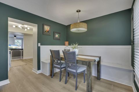 Tiny photo for 2547 Rosedale Avenue, Columbus, OH 43223 (MLS # 225036952)