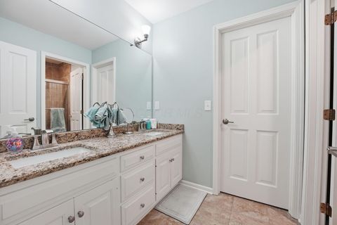 Tiny photo for 7631 S Goodrich Square, New Albany, OH 43054 (MLS # 226014313)