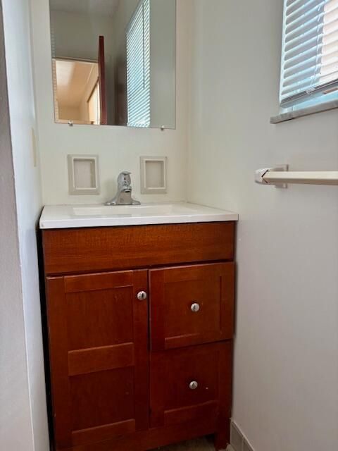 Tiny photo for 1016 Lambeth Drive, Columbus, OH 43220 (MLS # 225037771)