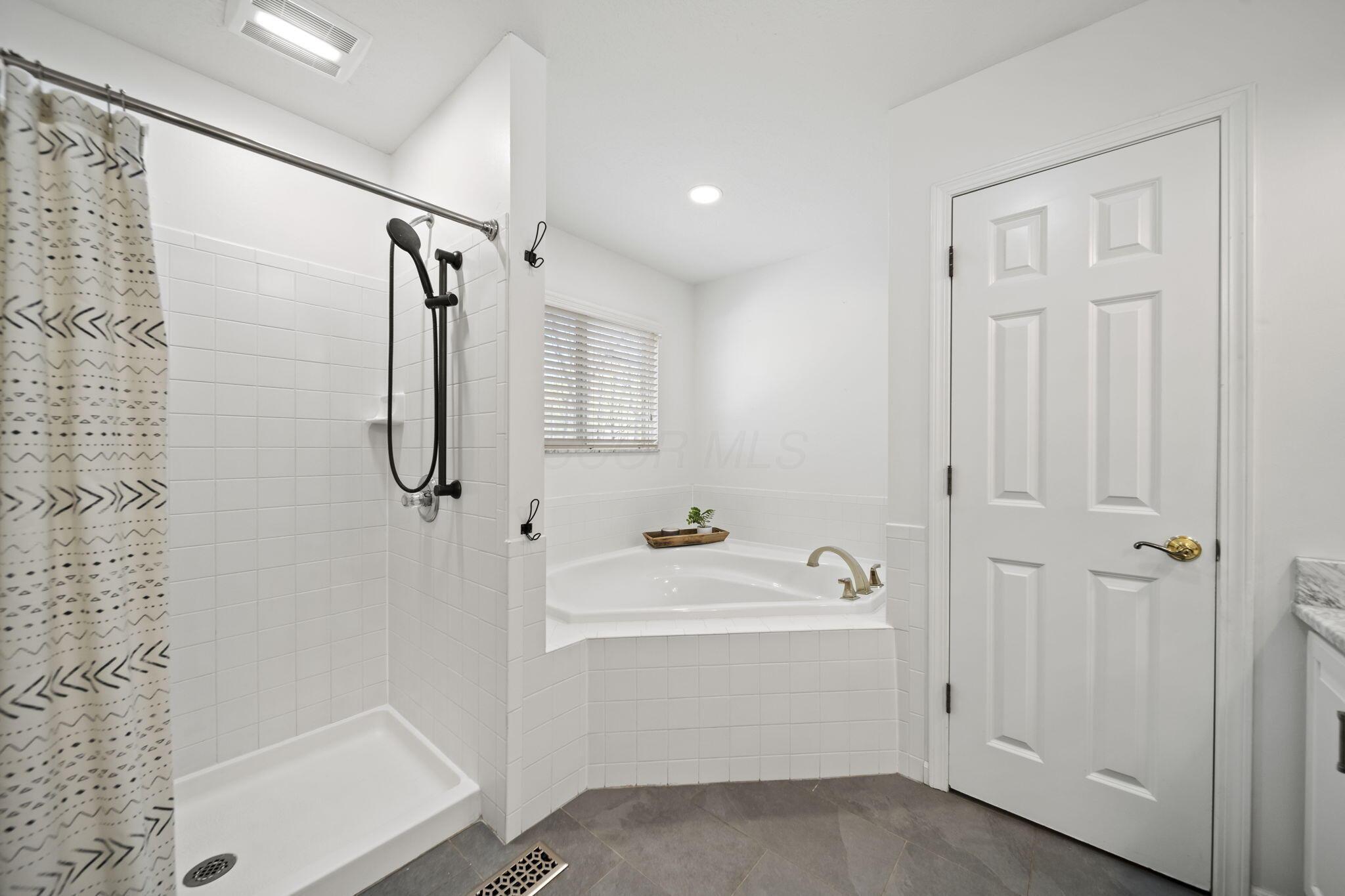 4764 Deepwood Court, Hilliard, Ohio image 50