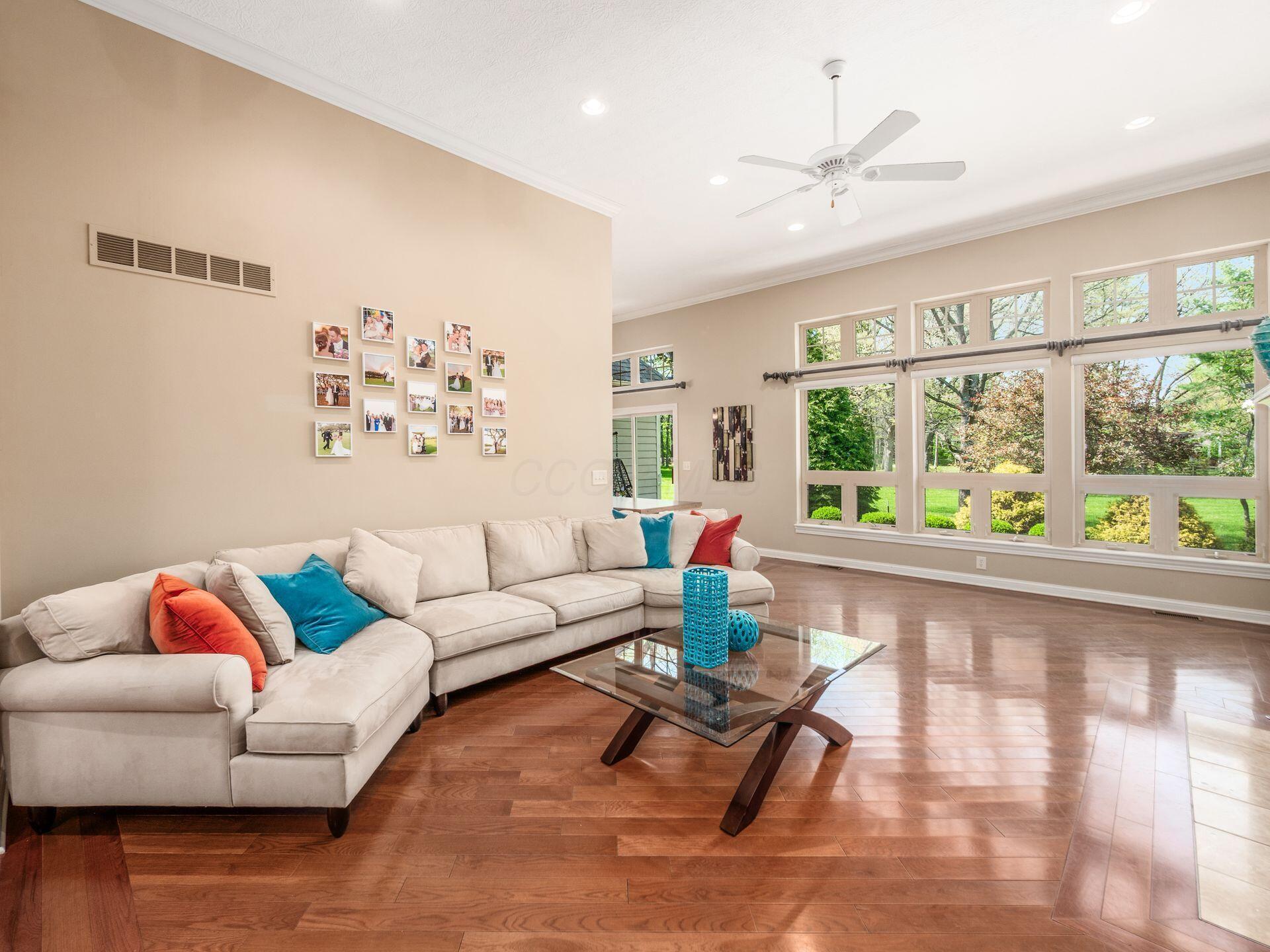 5768 Kempton Run Court, Columbus, Ohio image 4