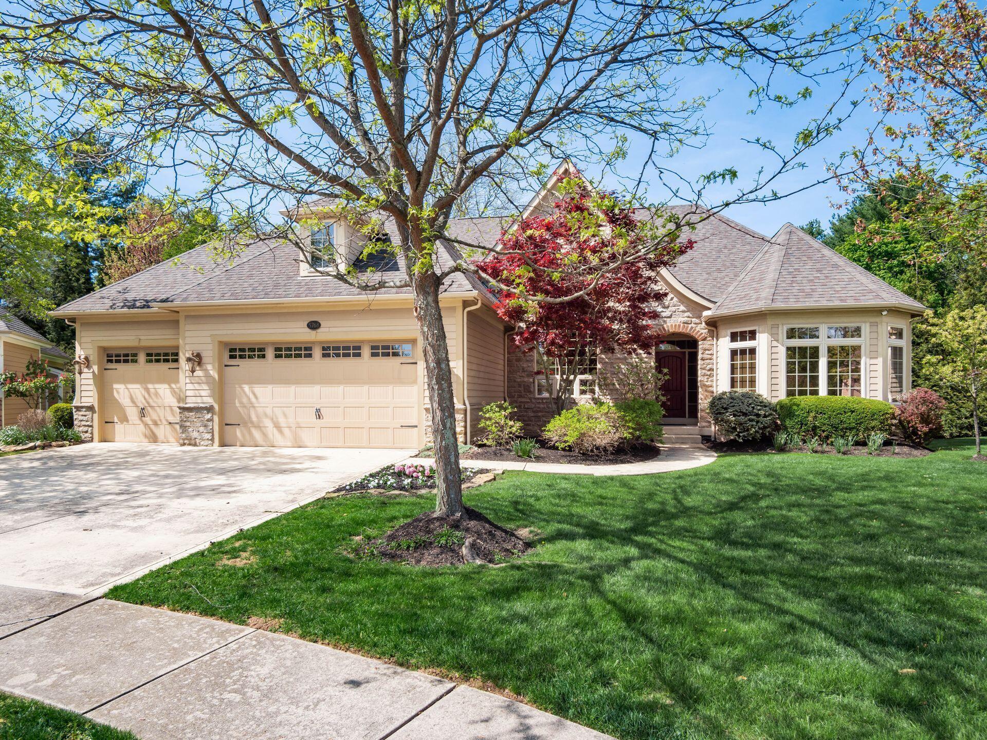 5768 Kempton Run Court, Columbus, Ohio image 1