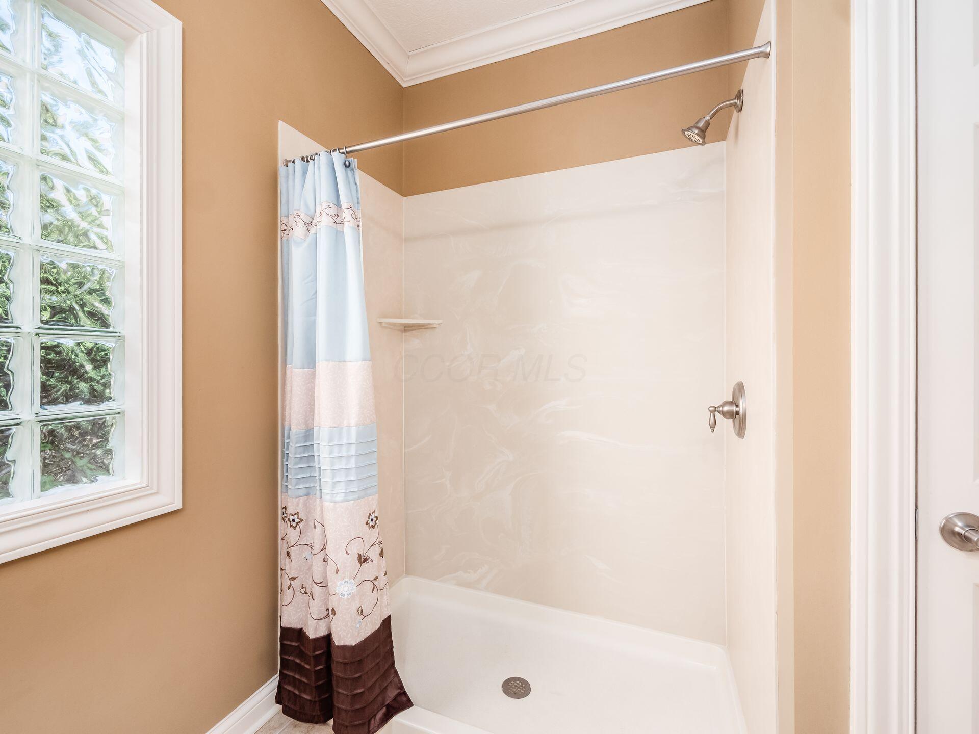 5768 Kempton Run Court, Columbus, Ohio image 26