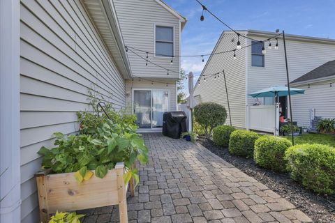 Tiny photo for 5531 Holly River Avenue, Dublin, OH 43016 (MLS # 226002447)