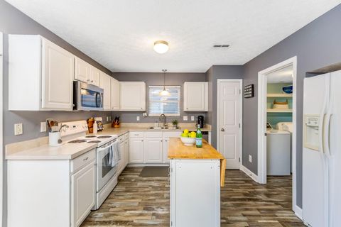 Tiny photo for 5531 Holly River Avenue, Dublin, OH 43016 (MLS # 226002447)