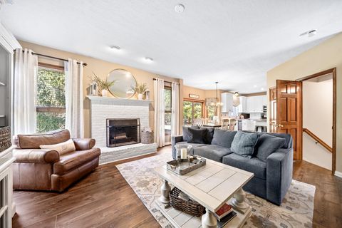 Tiny photo for 6282 Twonotch Court, Dublin, OH 43016 (MLS # 225037379)