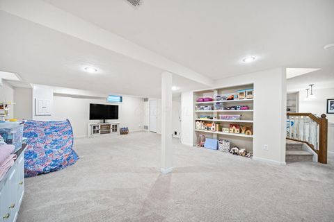 Tiny photo for 6282 Twonotch Court, Dublin, OH 43016 (MLS # 225037379)