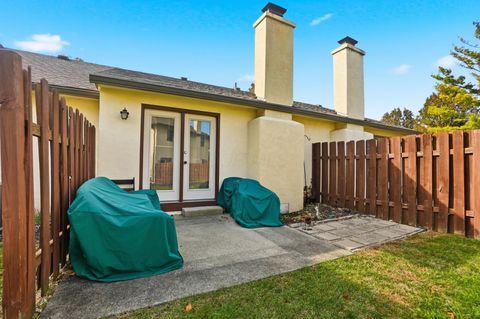 Tiny photo for 3213 Parkview Circle, Grove City, OH 43123 (MLS # 225045441)