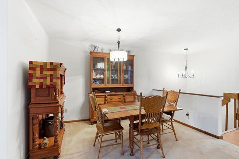 Tiny photo for 3213 Parkview Circle, Grove City, OH 43123 (MLS # 225045441)