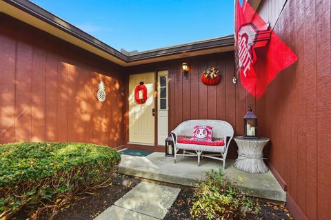 Tiny photo for 3213 Parkview Circle, Grove City, OH 43123 (MLS # 225045441)