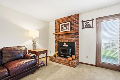 Tiny photo for 3213 Parkview Circle, Grove City, OH 43123 (MLS # 225045441)