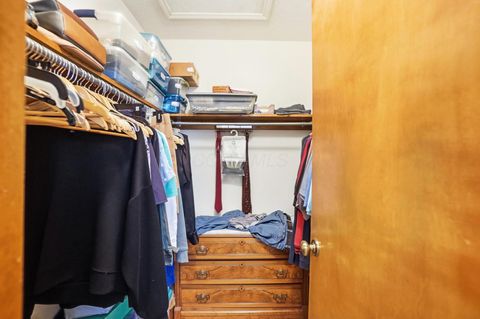 Tiny photo for 3213 Parkview Circle, Grove City, OH 43123 (MLS # 225045441)