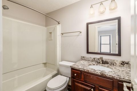 Tiny photo for 416 Edinburgh Road, Dublin, OH 43017 (MLS # 225037445)