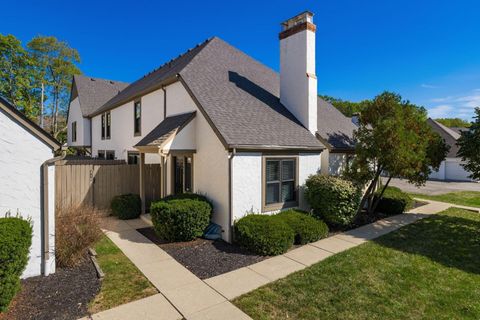 Tiny photo for 416 Edinburgh Road, Dublin, OH 43017 (MLS # 225037445)