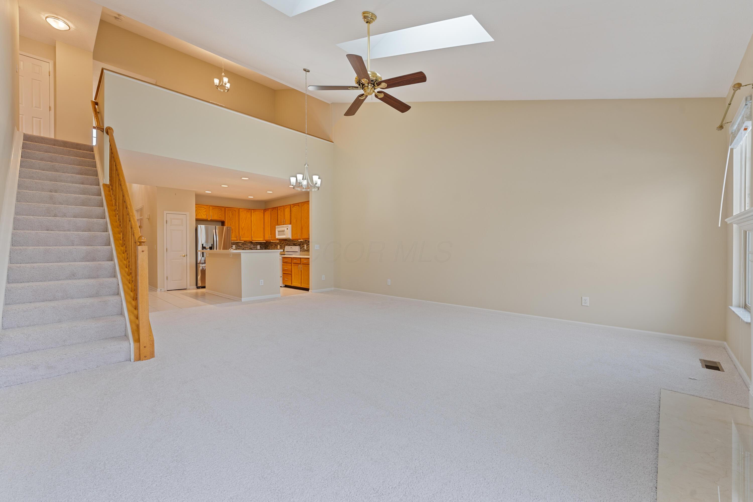 6011 Coventry Bend Drive, Hilliard, Ohio image 8